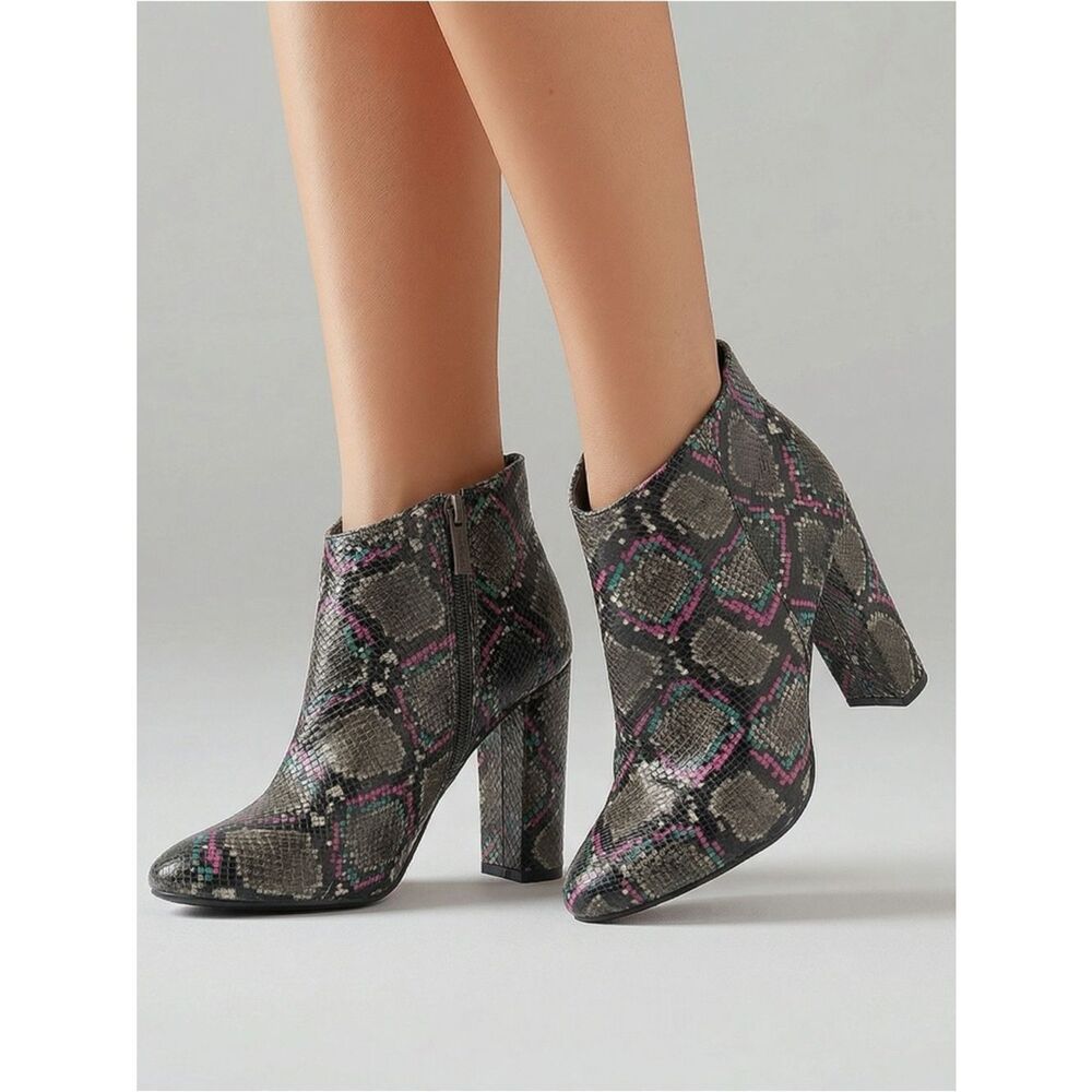 BRECKELLE’S | Snake Animal Print Side Zip Boots Booties Gray Pink Teal Size 7